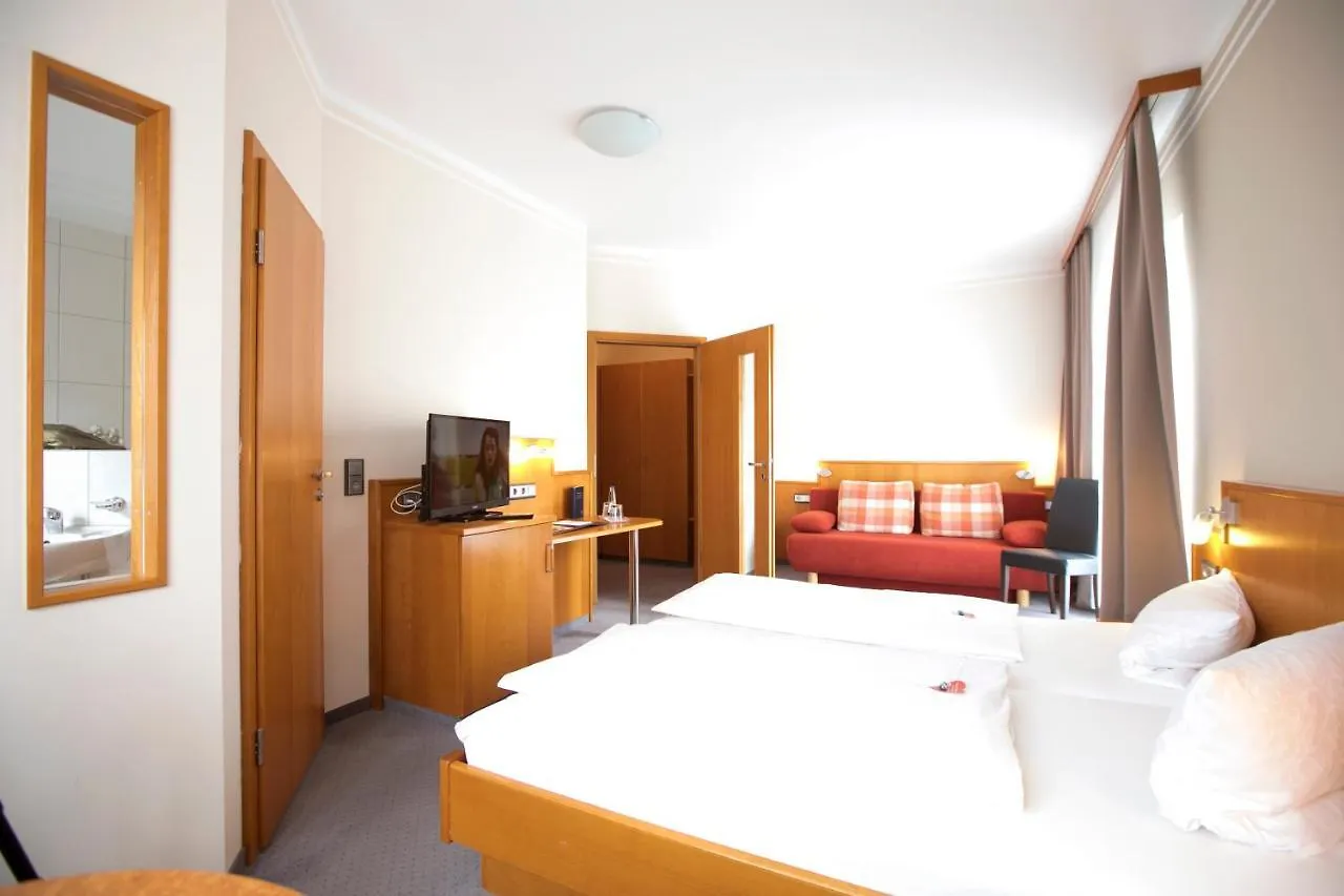 Hotel Neumaiers Hirsch -Gasthof und Landhotel Weißenhorn