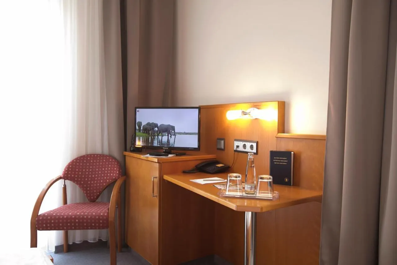 Neumaiers Hirsch -Gasthof Und Landhotel Weißenhorn